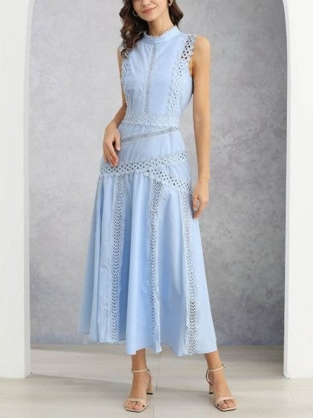 Elegance Lace Panelled Sleeveless Dress
