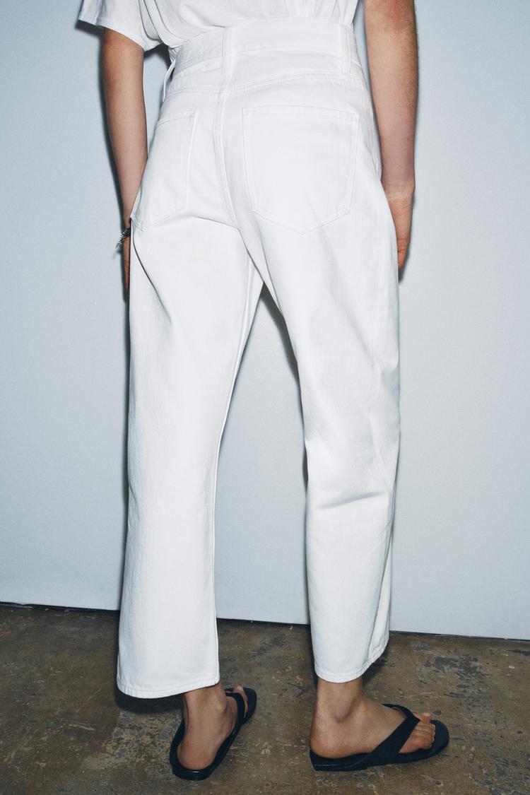 MID-WAIST RELAXED FIT ANKLE JEANS