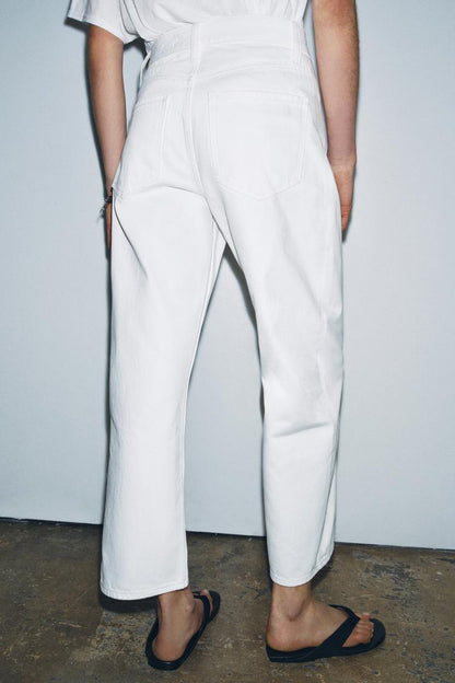 MID-WAIST RELAXED FIT ANKLE JEANS