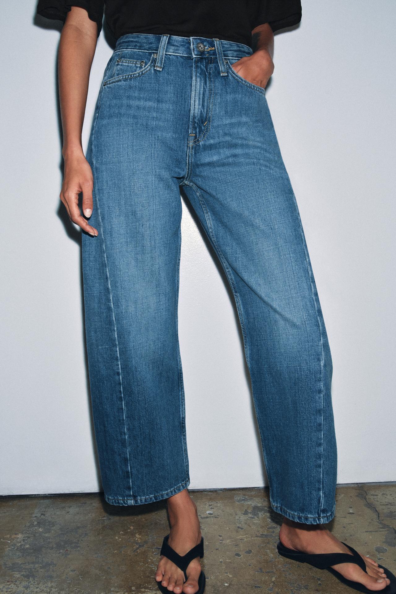 MID-WAIST RELAXED FIT ANKLE JEANS