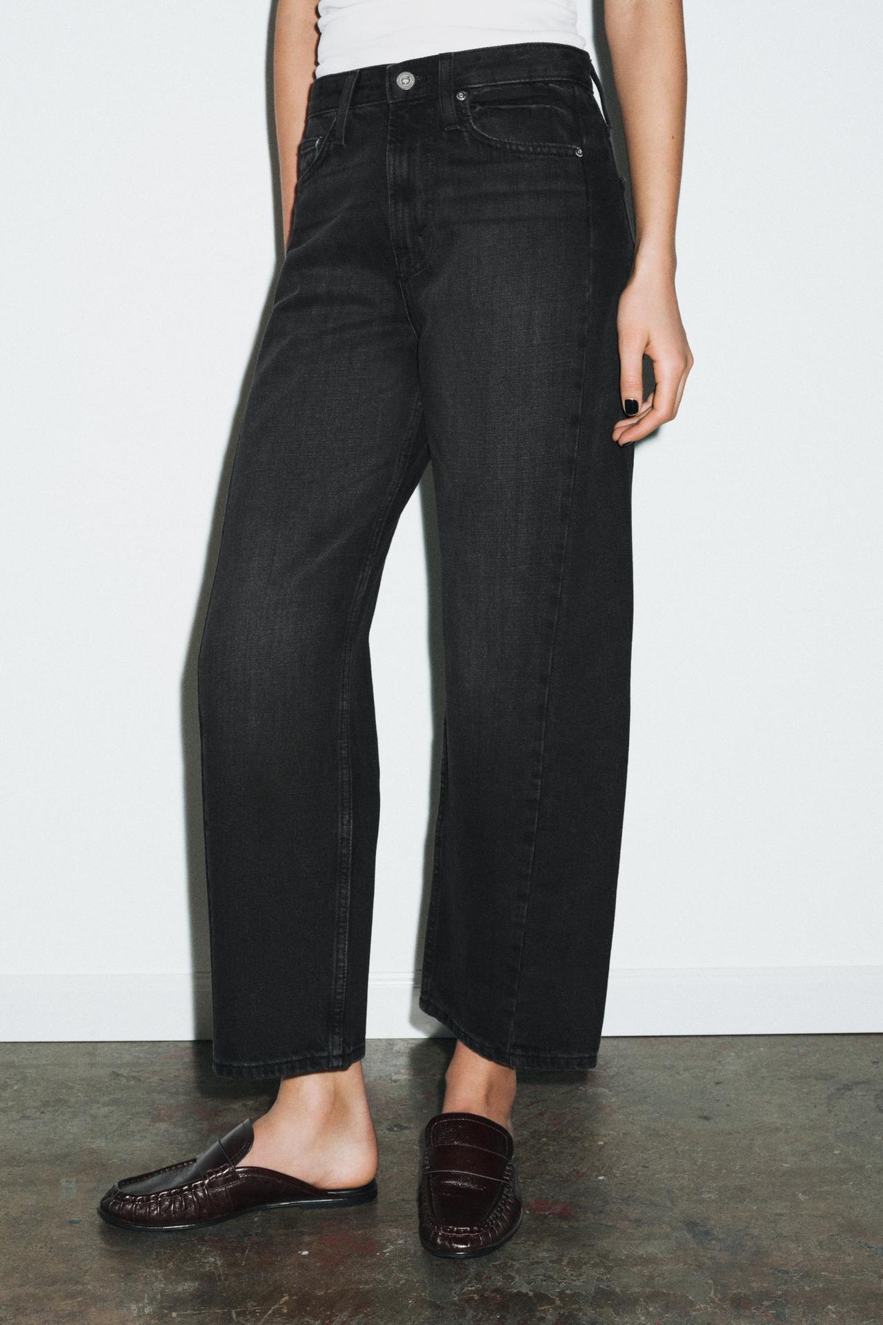 MID-WAIST RELAXED FIT ANKLE JEANS