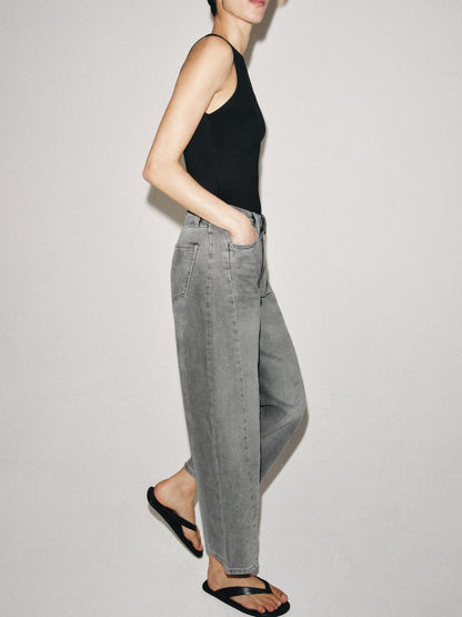 MID-WAIST RELAXED FIT ANKLE JEANS
