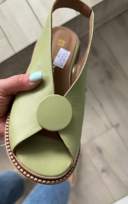 Elegant Leather Green Sandals