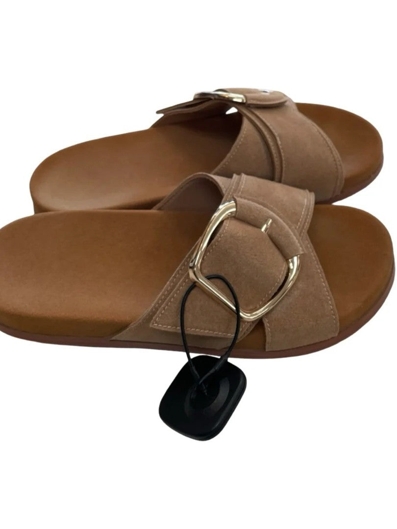 Sandals Flats