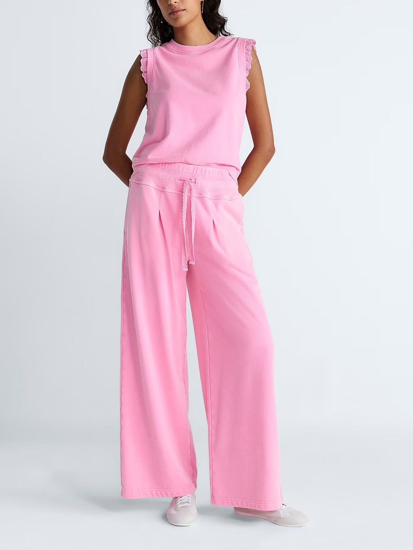 Scoop Women's Sleeveless Ruffle Set