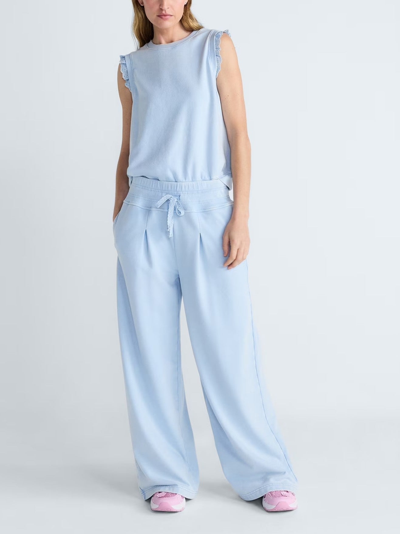 Scoop Women's Sleeveless Ruffle Set